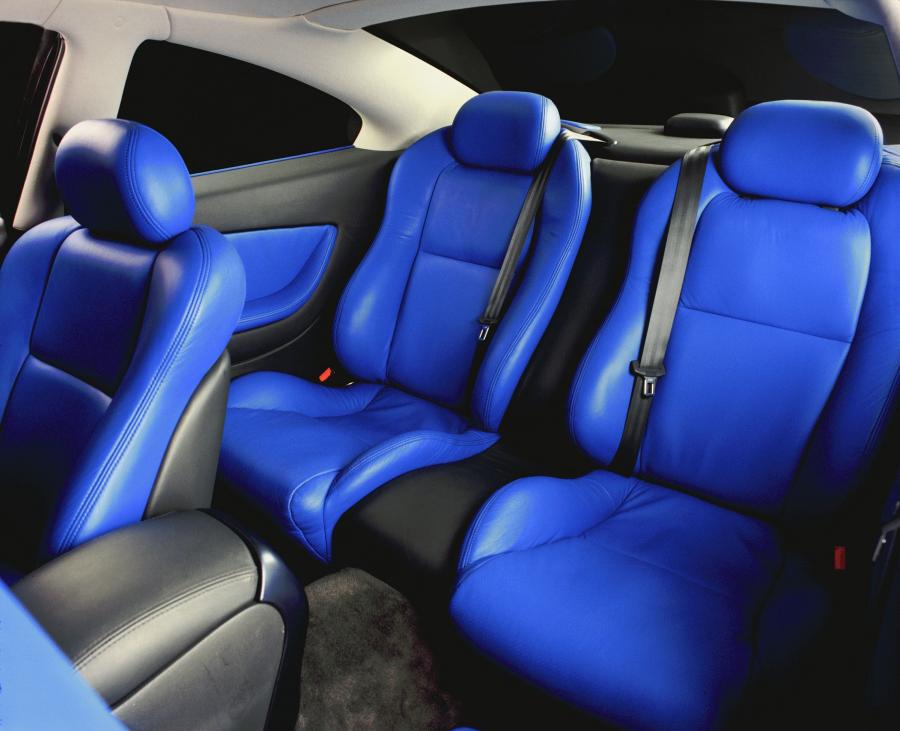  Holden Coupe Concept 1998 года  (фото 3 из 6)